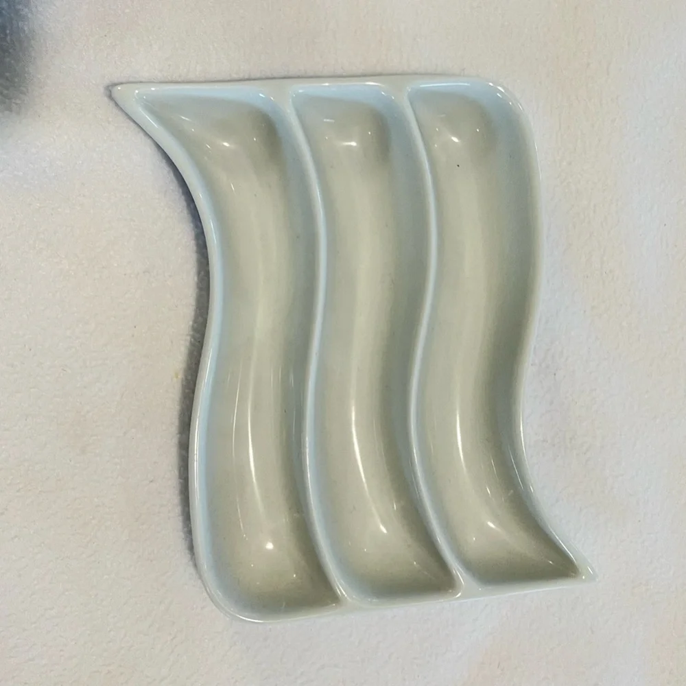 Crate & Barrel Wave Porcelain Appetizer Serve Wear